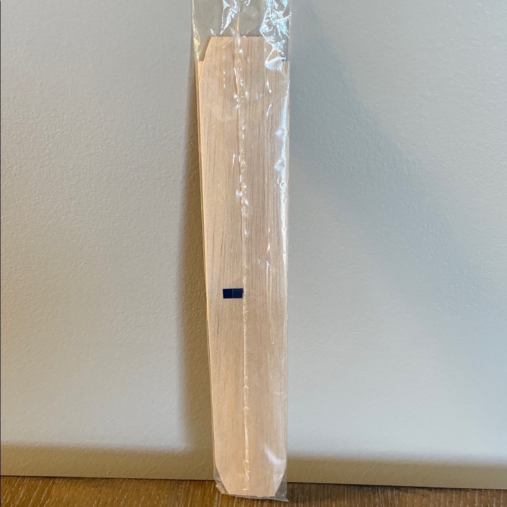Balsa Wood Airplane Gliders- Set of 4 - Picture 7 of 9